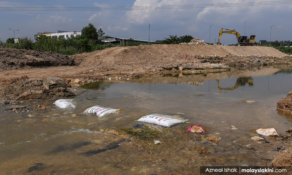 Peka pans AGC's lax attitude in prosecuting 5 over Sg Gong pollution