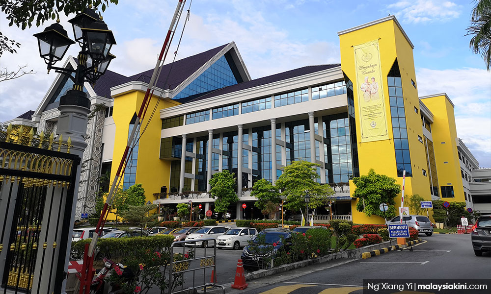 Perak Harapan backs BN to form state govt, Saarani stays as MB