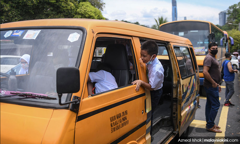 Pelbagai pihak persoal isu tambang bas sekolah naik