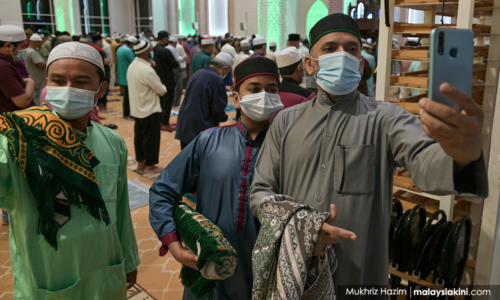 Jawi: Congregational, Tarawih prayers without physical distancing from April 1