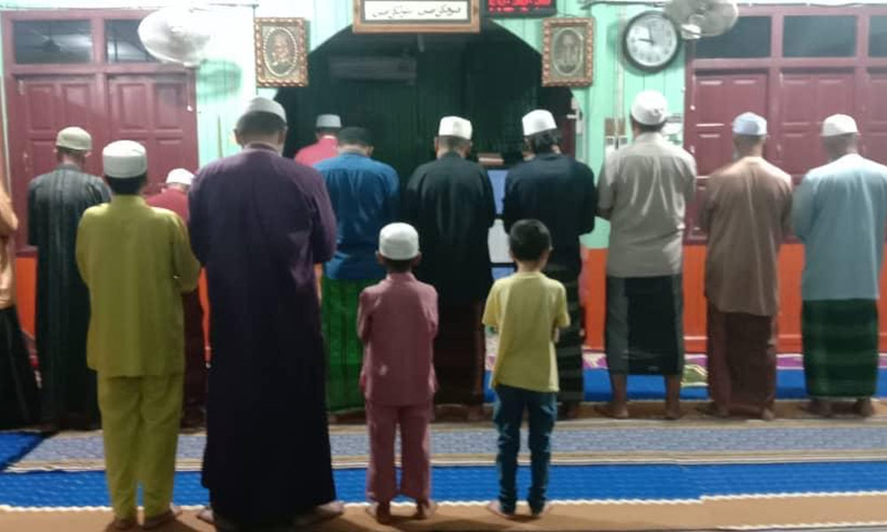 K'tan benar solat berjemaah tanpa penjarakan fizikal mulai 1 Apr