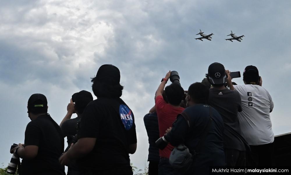 Air force: Don't be alarmed by low-flying aircraft
