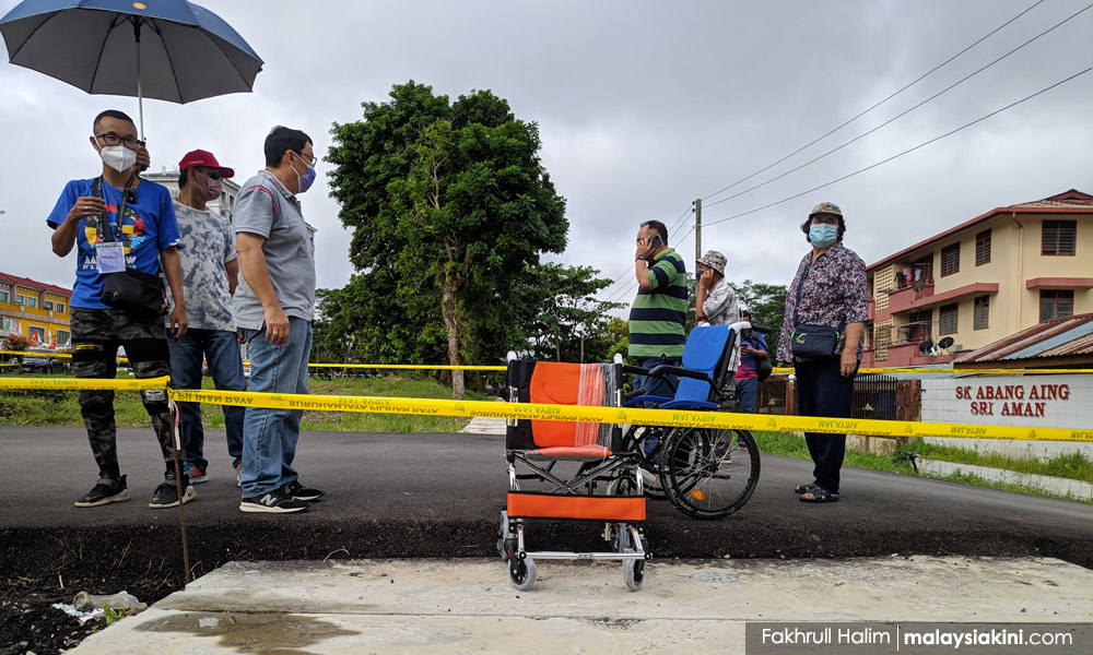 ULASAN | Rakyat malas keluar mengundi dan ego pemimpin