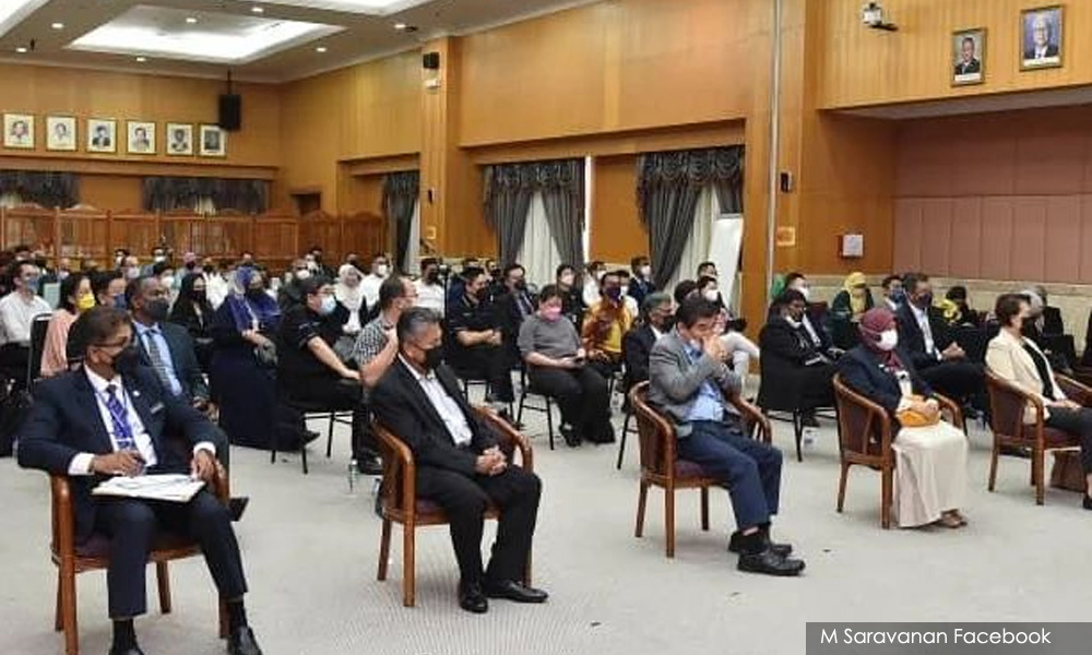 Three days to MOU, agencies still in the dark over domestic worker process