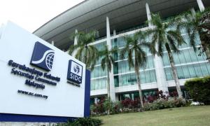 COMMENT | When watchdogs blink, is our money safe?