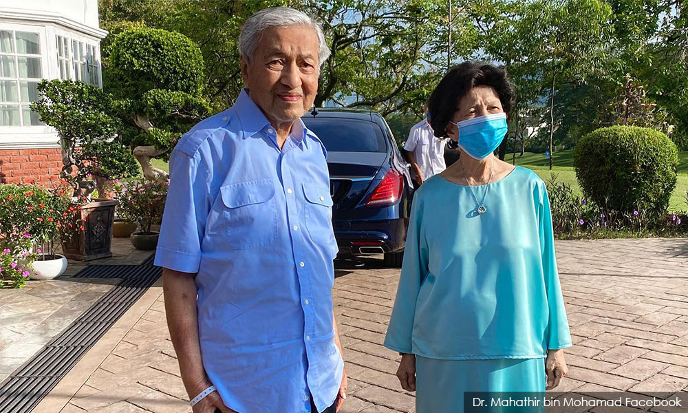 Back to health, Dr M vows to continue corruption fight