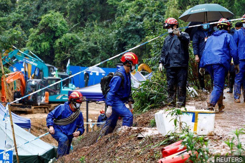 China says black boxes of crashed jet were 'severely damaged'