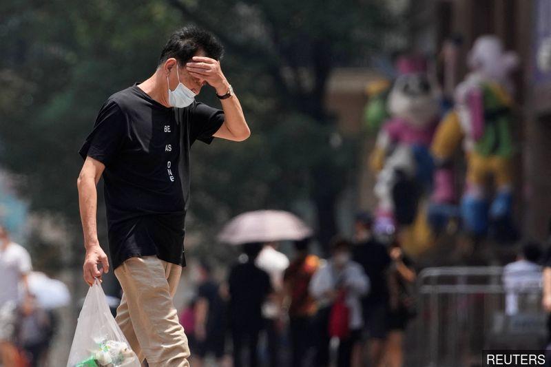 Heatwaves hammer megacities in China's Yangtze River basin
